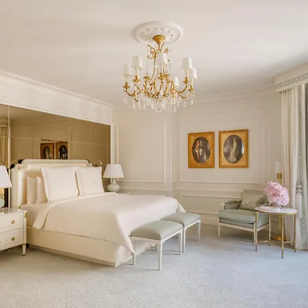 Four Seasons Hotel George V Paris-3