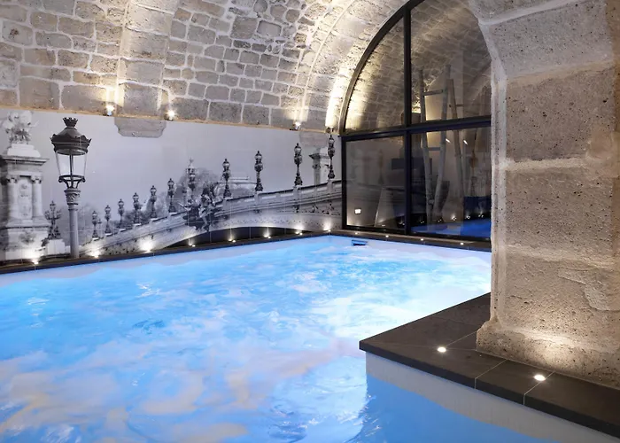 Hotel La Lanterne & Spa By Timhotel Paris